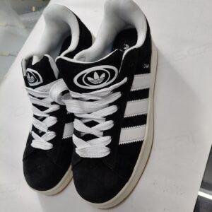 282 Zapatos Adidas de Color Negro con Blanco