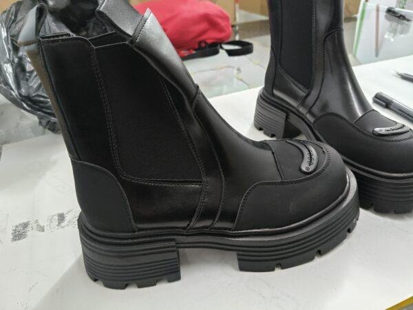 290 Botas Negras Para Hombre Talla 30 - Imagen 2