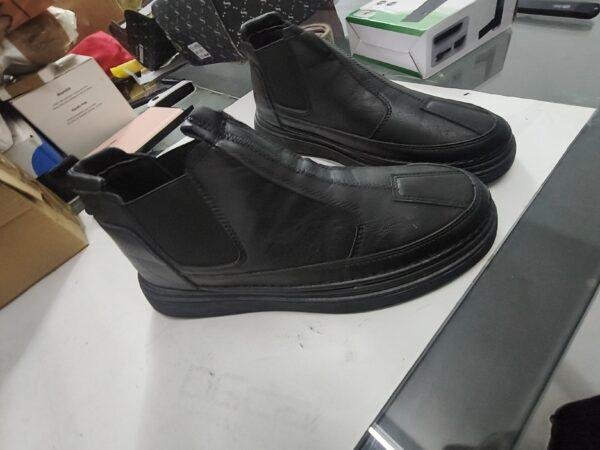 359 Botas de Hombre Color Negro