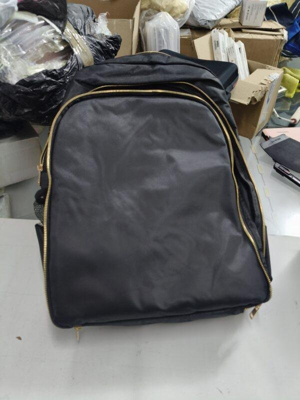378 Mochila Negra de Plástico