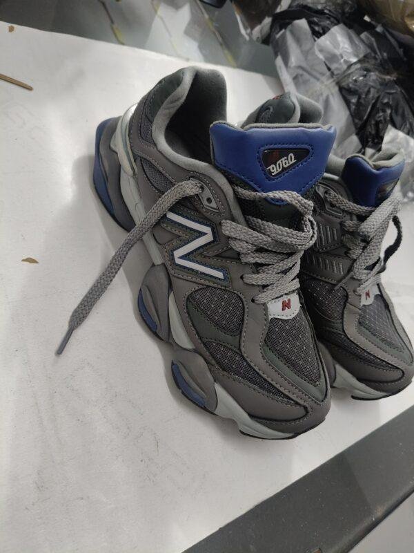 383 Zapatillas Grises Marca New Balance - Imagen 2